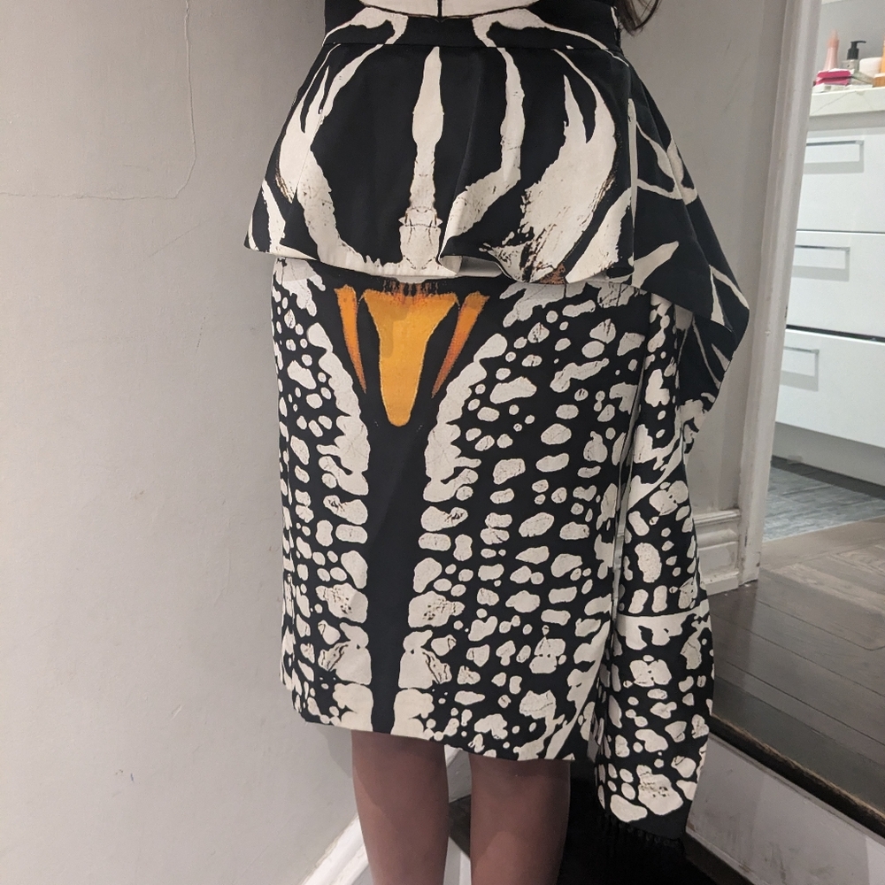 knee length Black and white Alexander McQueen skirt, size small